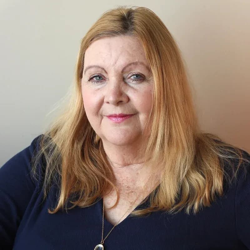 Photo of Linda Mackenzie